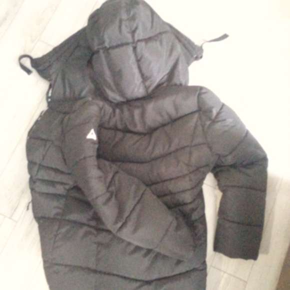 Reebok Puffer Coat - Picture 2 of 5